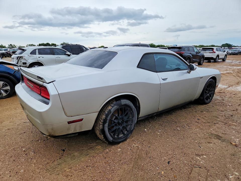 2012 Dodge Challenger r
