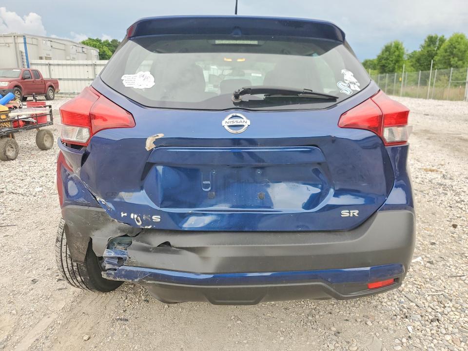 2019 Nissan Kicks sr