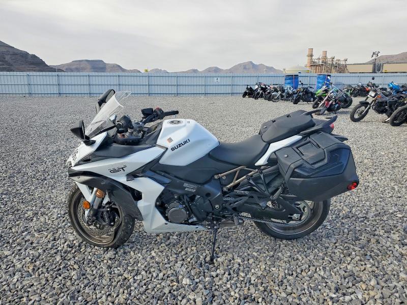 2026 Suzuki GSX1000 GT
