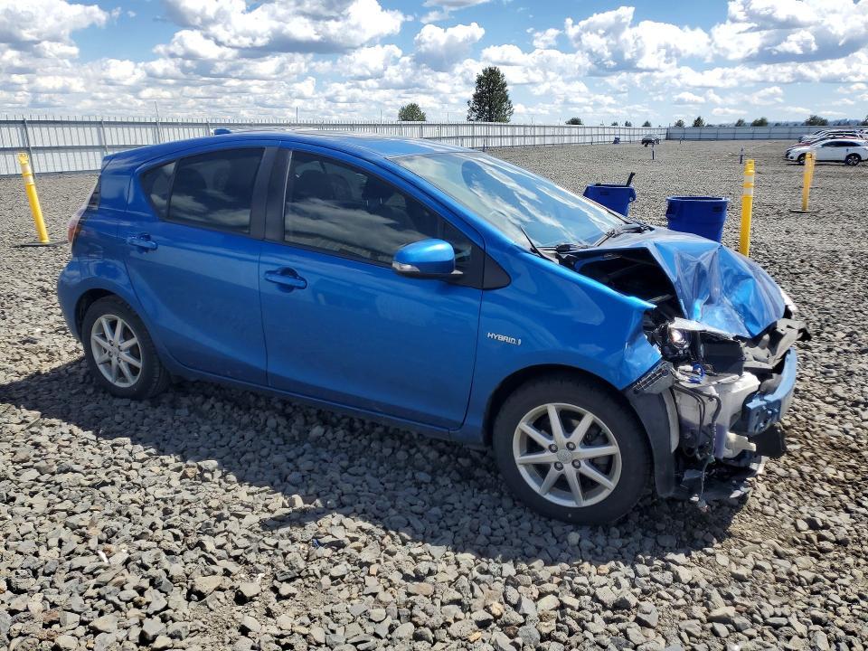 2015 Toyota Prius c Three