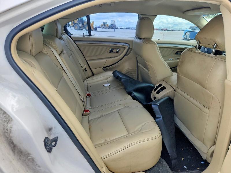 2013 Ford Taurus sel
