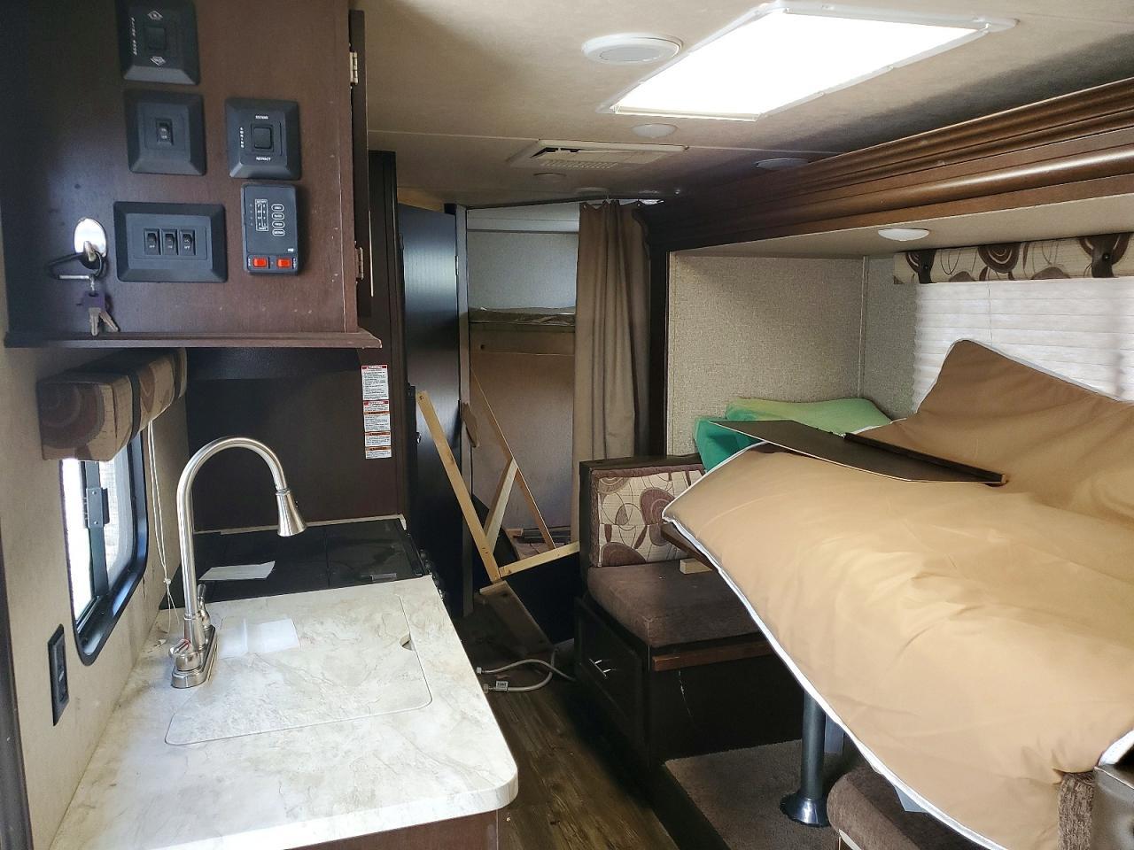 2016 Foresriver 2016 Forest River Grey Wolf Camper