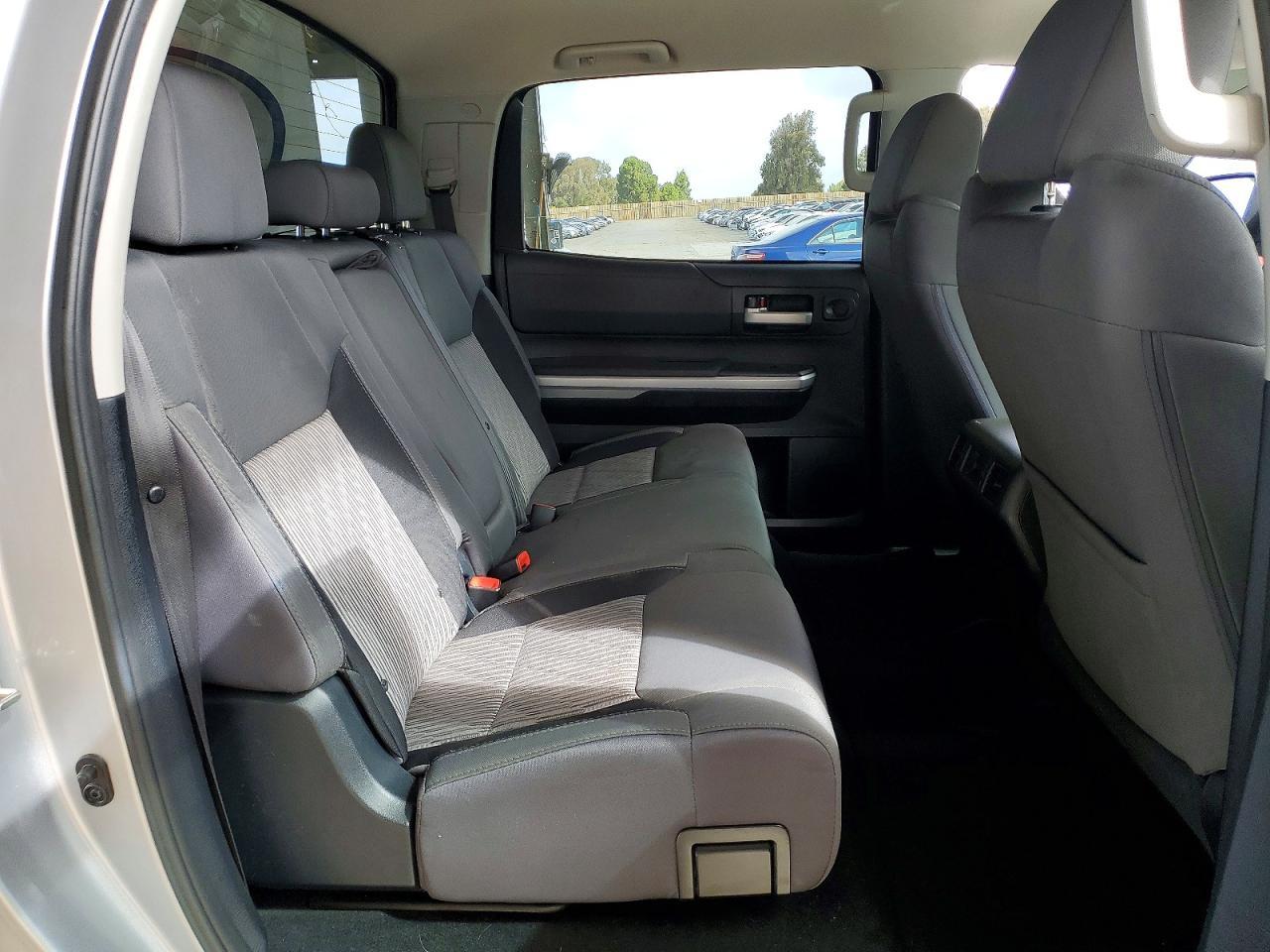 2014 Toyota Tundra Crewmax SR5