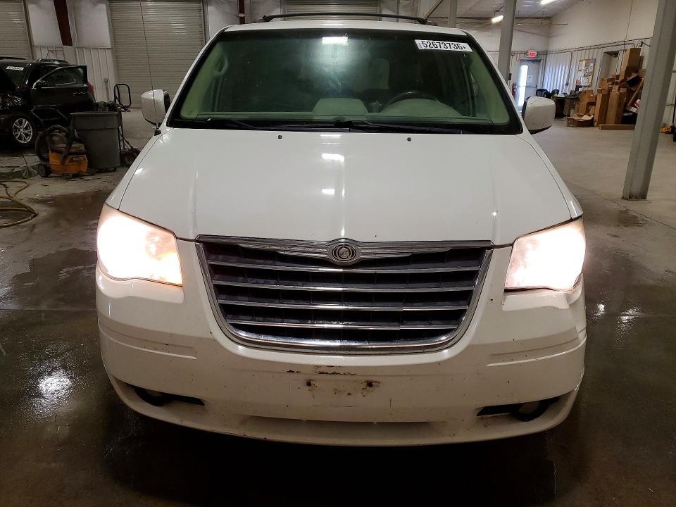 2010 Chrysler Town & Country Touring