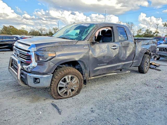 2016 Toyota Tundra SR5