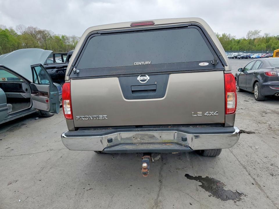2005 Nissan Frontier SE