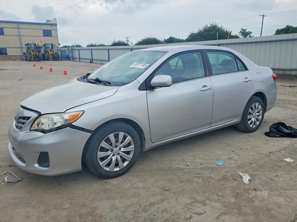 2013 Toyota Corolla le