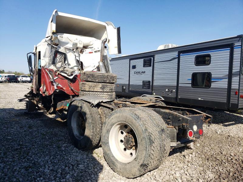 2007 Freigliner Conventional Columbia