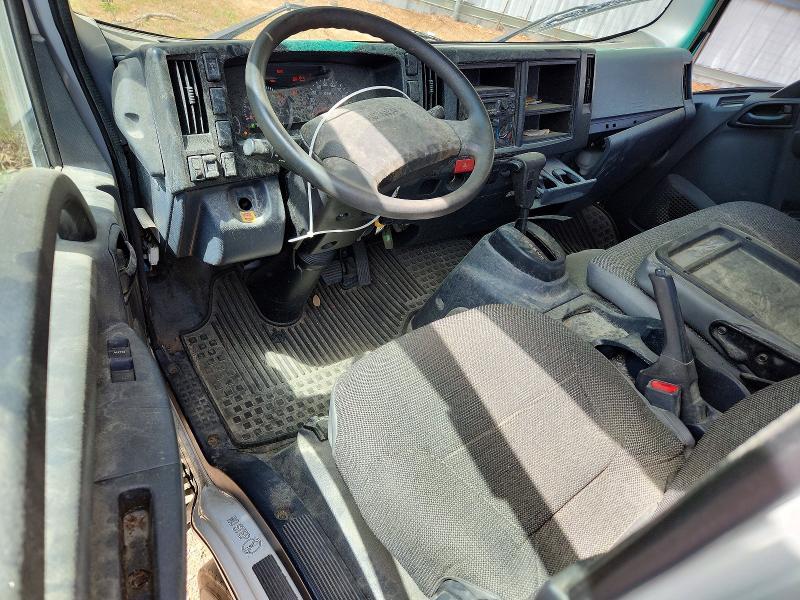 2023 Isuzu NPR HD-BOX Truck