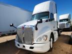 2015 Kenworth T680 Semi Truck