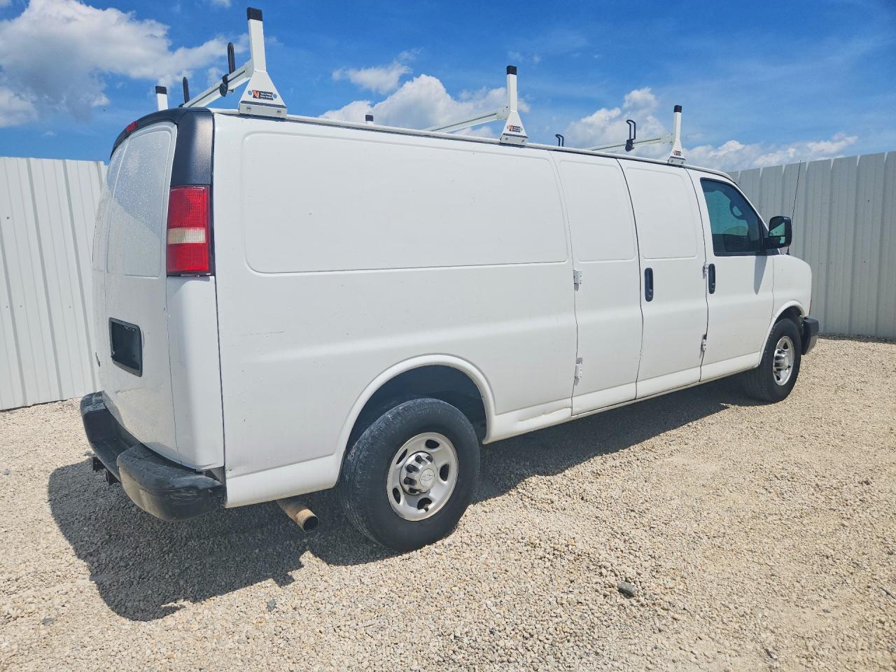 2015 Chevrolet Express G2500