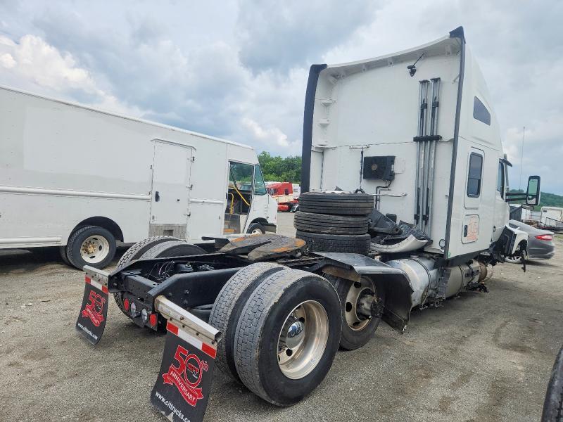 2025 Kenworth T680 Semi Truck