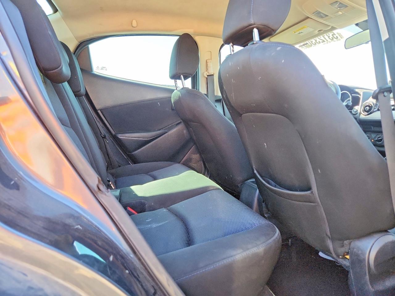 2017 Toyota Yaris ia Base