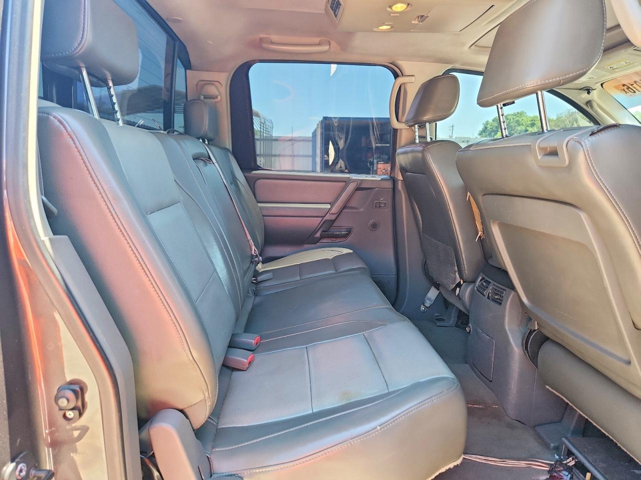 2006 Nissan Titan XE