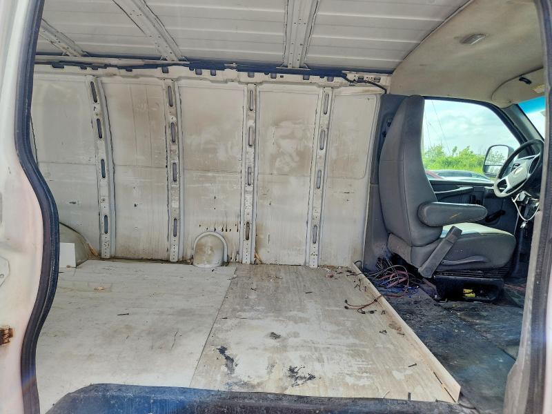 2014 Chev Rolet Express 3500 Cargo Delivery van