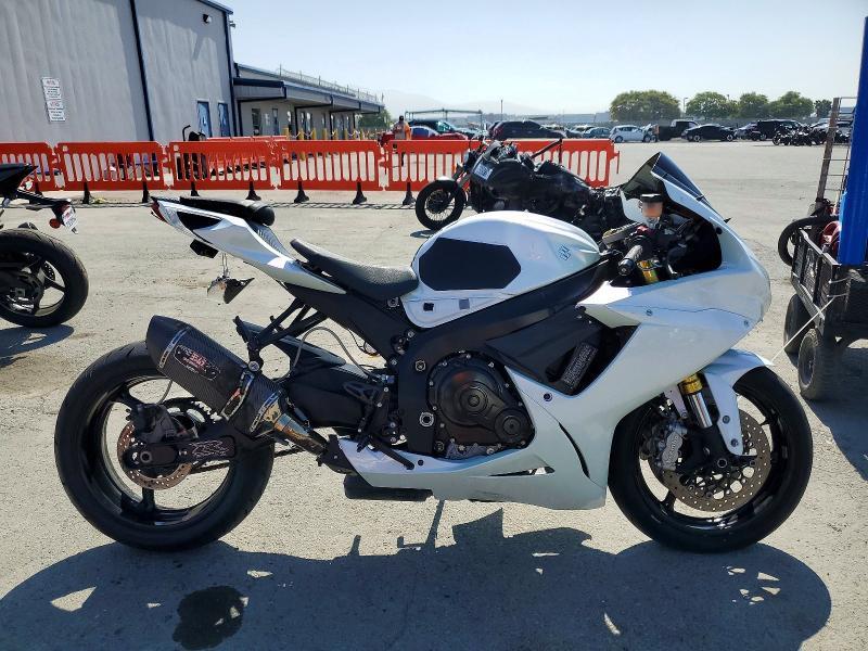 2023 Suzuki GSX-R750