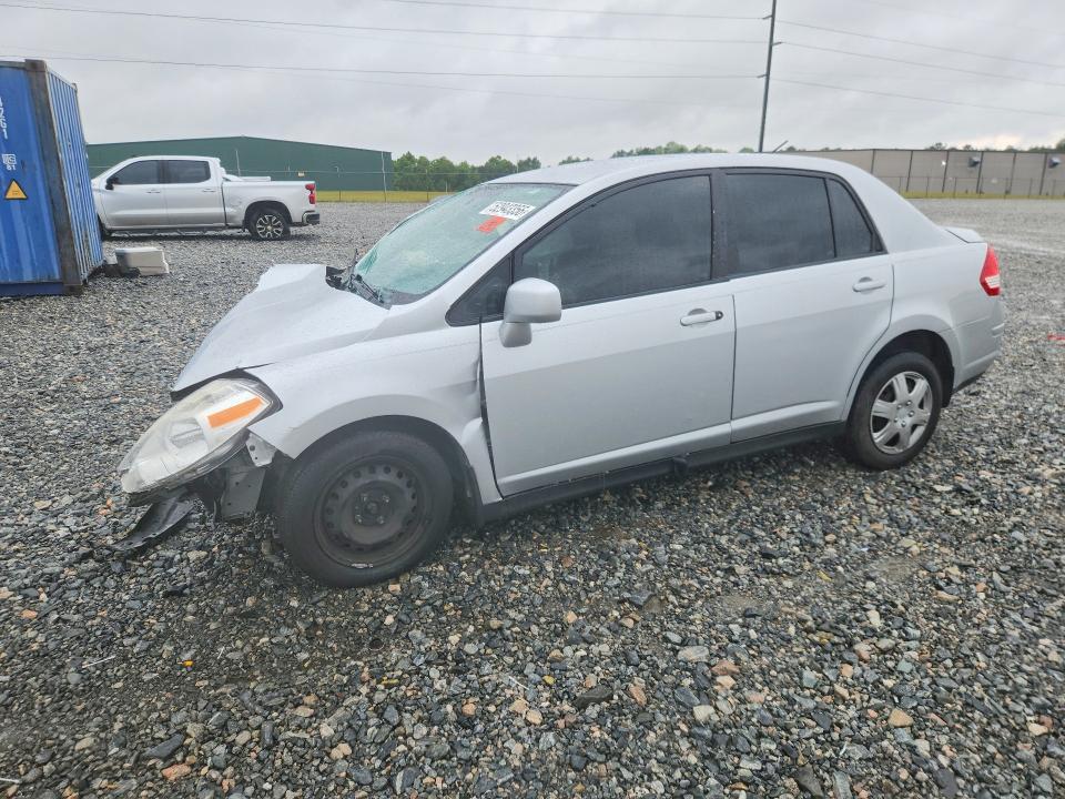 2010 Nissan Versa 1.8 s