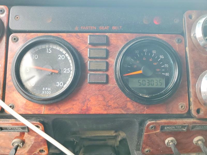 2007 Freightliner Conventional FLD120