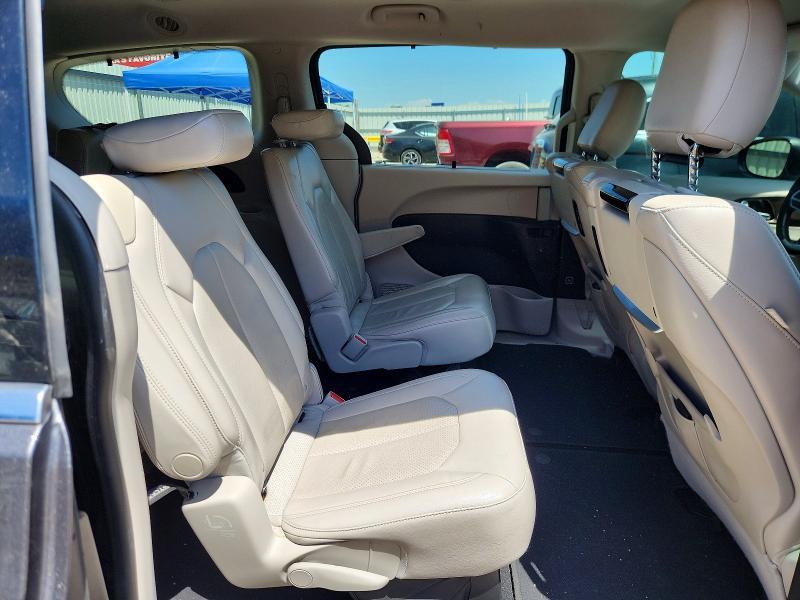 2017 Chrysler Pacifica Touring l Plus