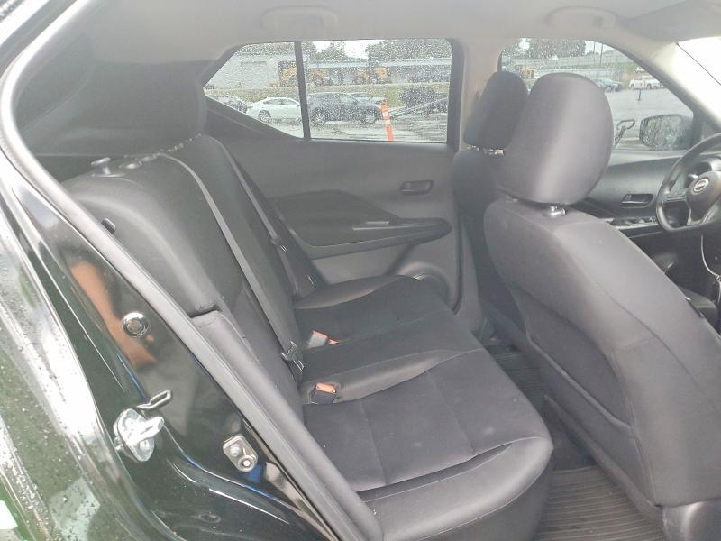 2023 Nissan Kicks s