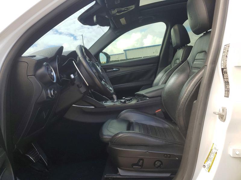 2018 Alfa Romeo Stelvio ti Sport