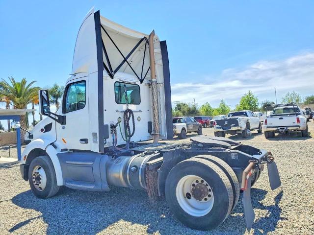 2019 Peterbilt 579-Semi Truck