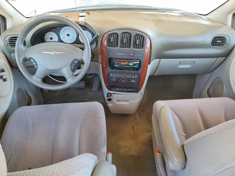 2005 Chrysler Town & Country
