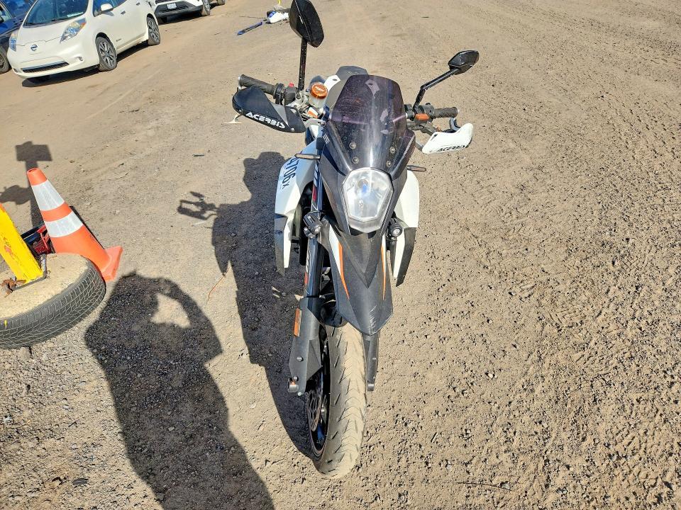 2011 KTM 990 Supermoto