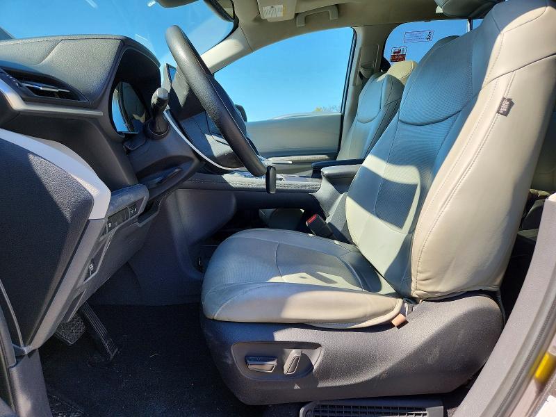 2023 Toyota Sienna le
