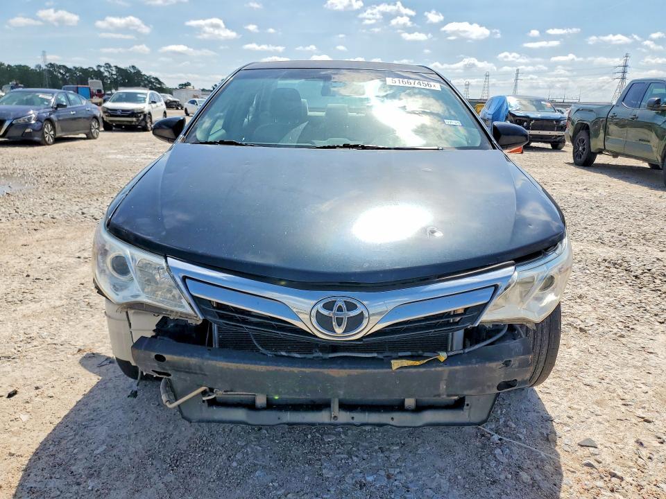 2012 Toyota Camry le