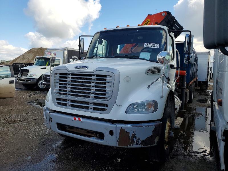 2018 Freigliner 2018 Freightliner Business Class M2 Crane Truck