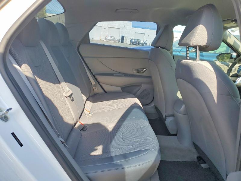 2022 Hyundai Elantra se
