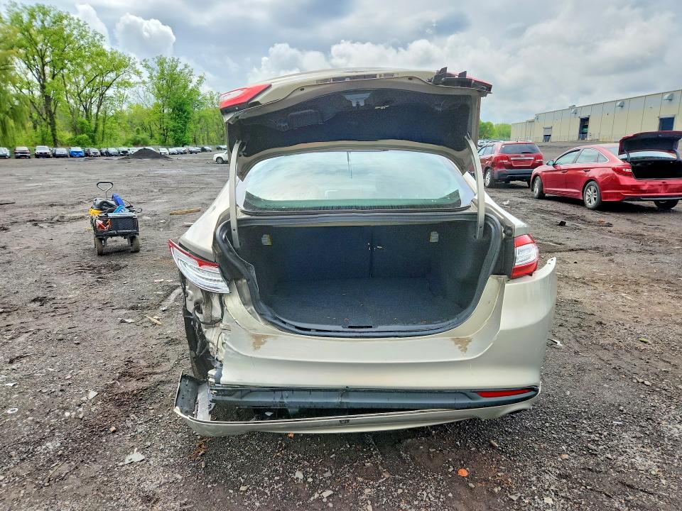 2016 Ford Fusion se