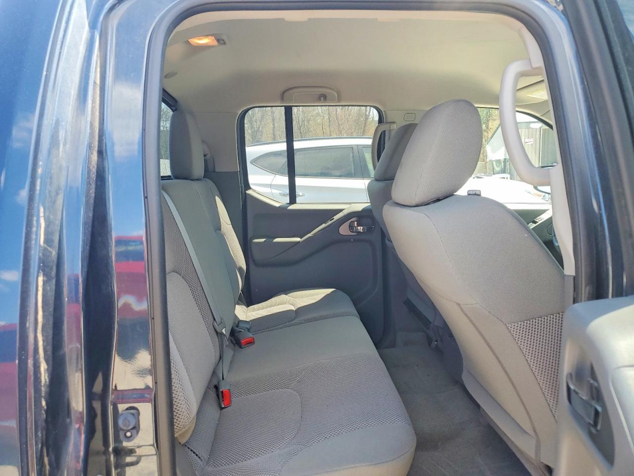 2018 Nissan Frontier SV