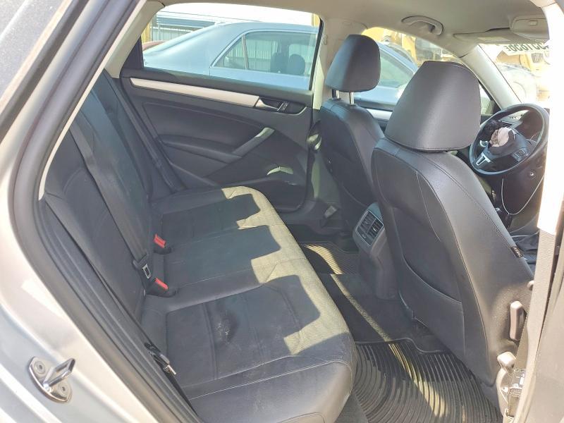 2013 Volkswagen Passat se