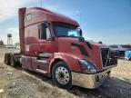2005 Volvo VNL Semi Truck
