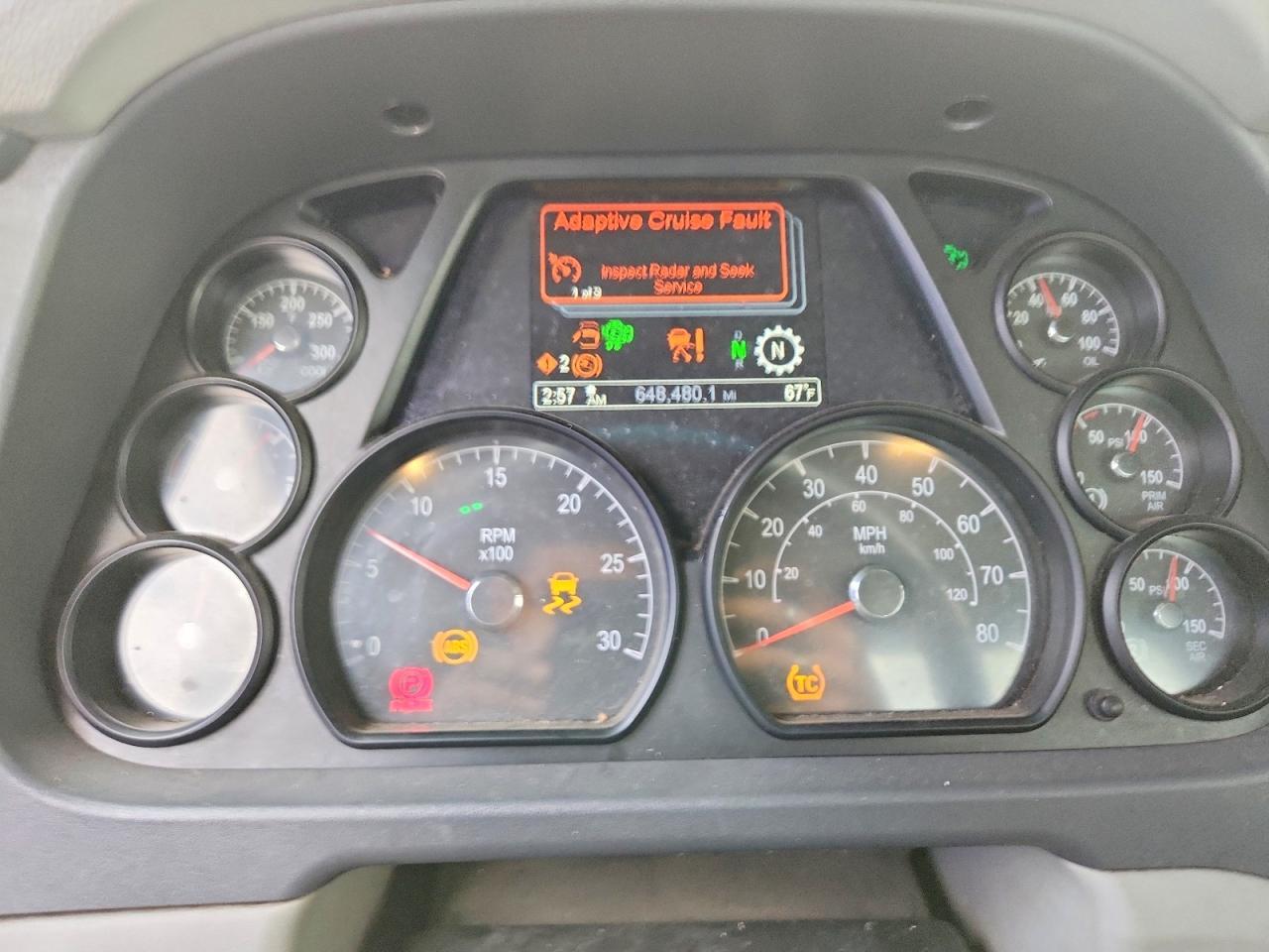 2019 Peterbilt 579 Semi Truck