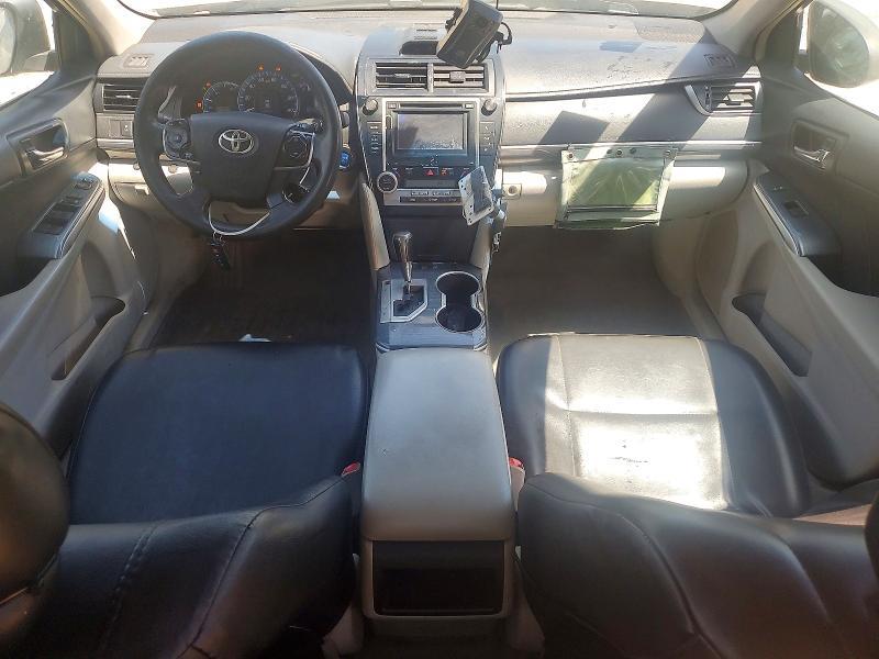 2013 Toyota Camry Hybrid le