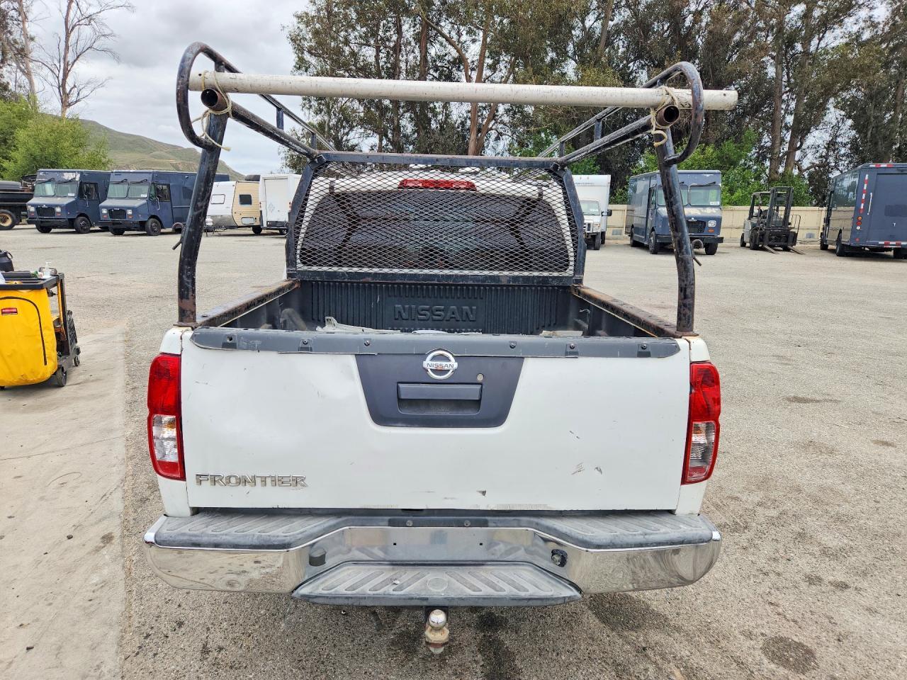 2016 Nissan Frontier S