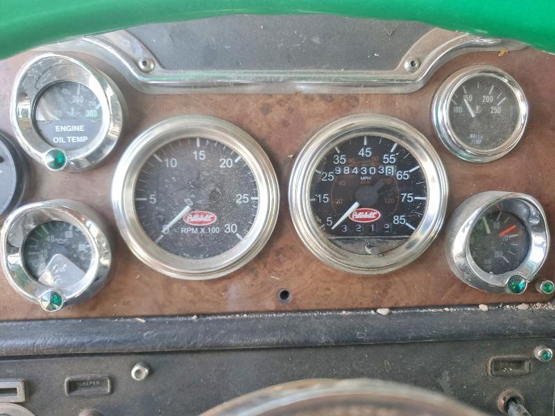 2004 Peterbilt 379 Semi Truck