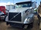 2017 Volvo VNL Semi Truck