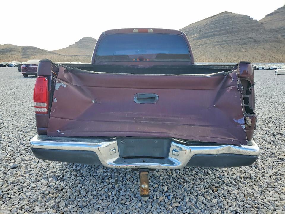 2000 Dodge Dakota Quattro