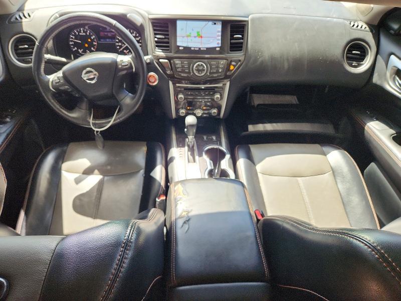 2020 Nissan Pathfinder sl
