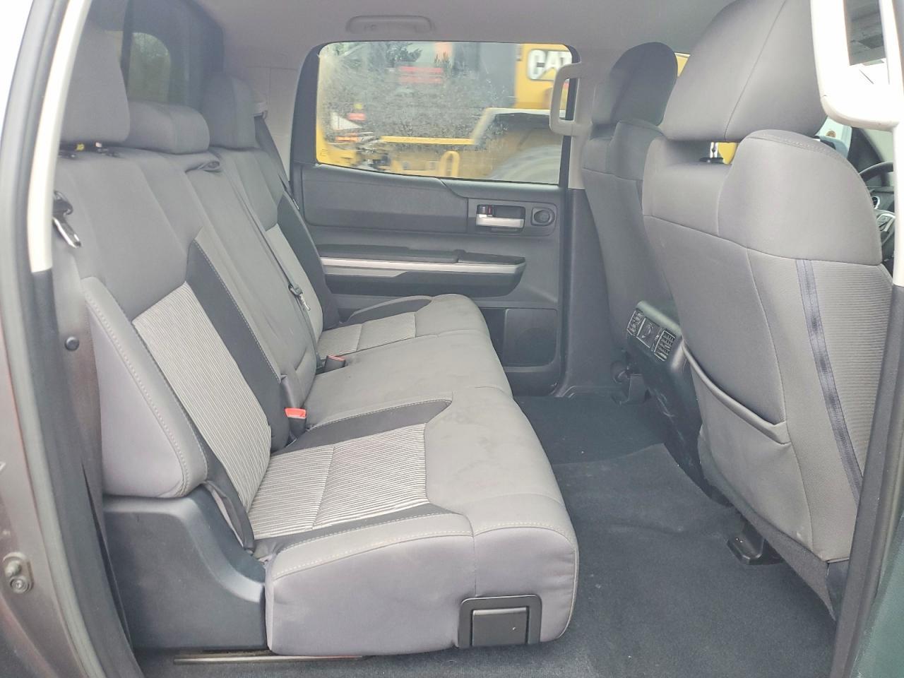 2016 Toyota Tundra SR5