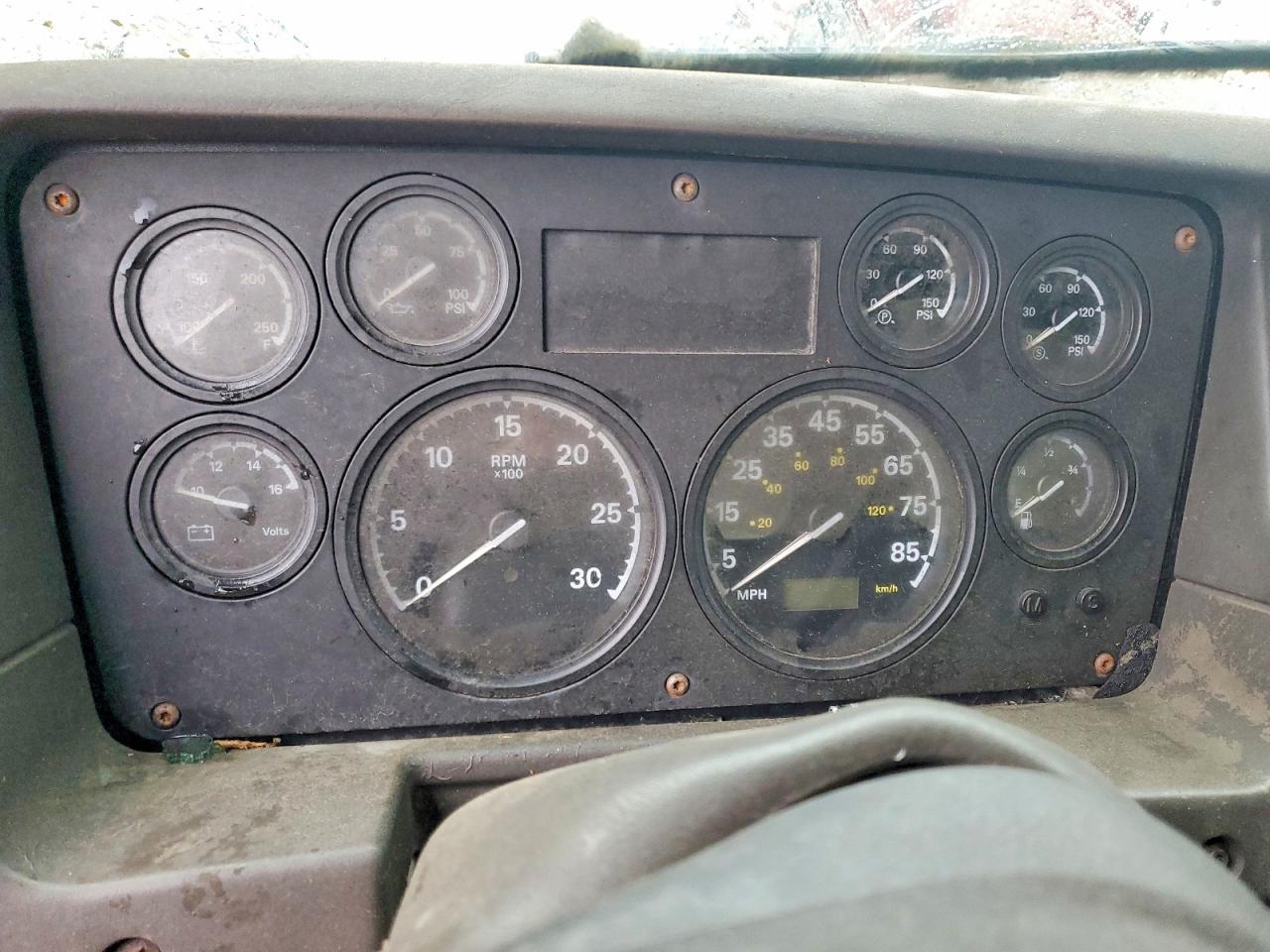 2004 Sterling Tractor