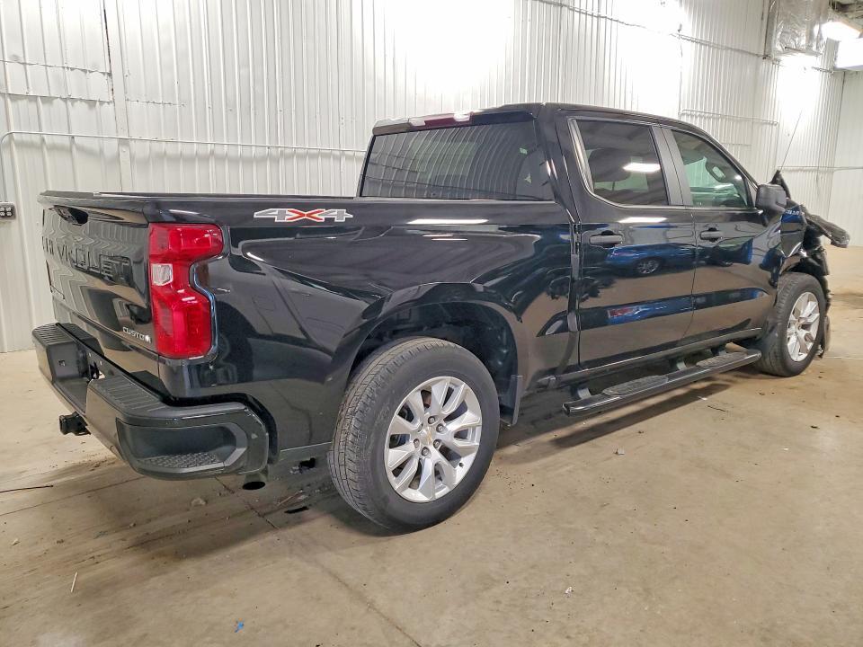 2022 Chevrolet Silverado K1500 Custom