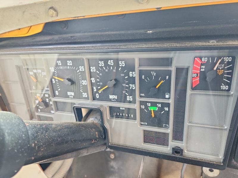 1990 International 3000 3700