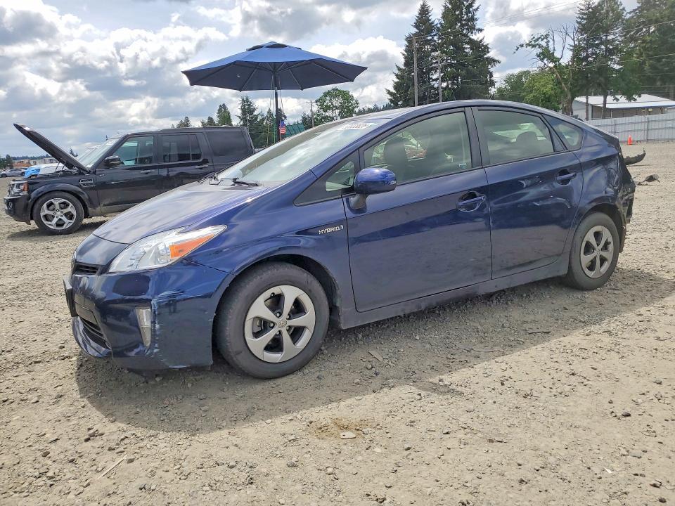 2015 Toyota Prius two
