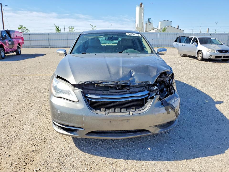 2013 Chrysler 200 Limited