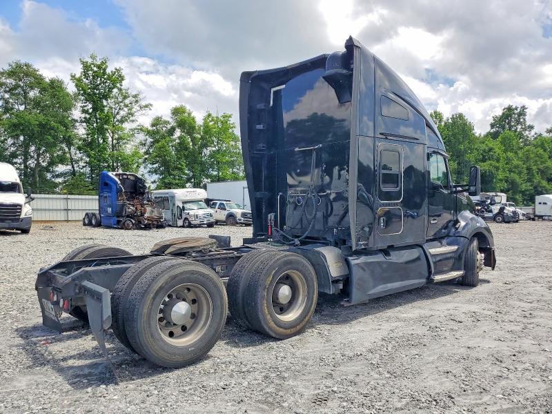 2018 Kenworth T680 Semi Truck